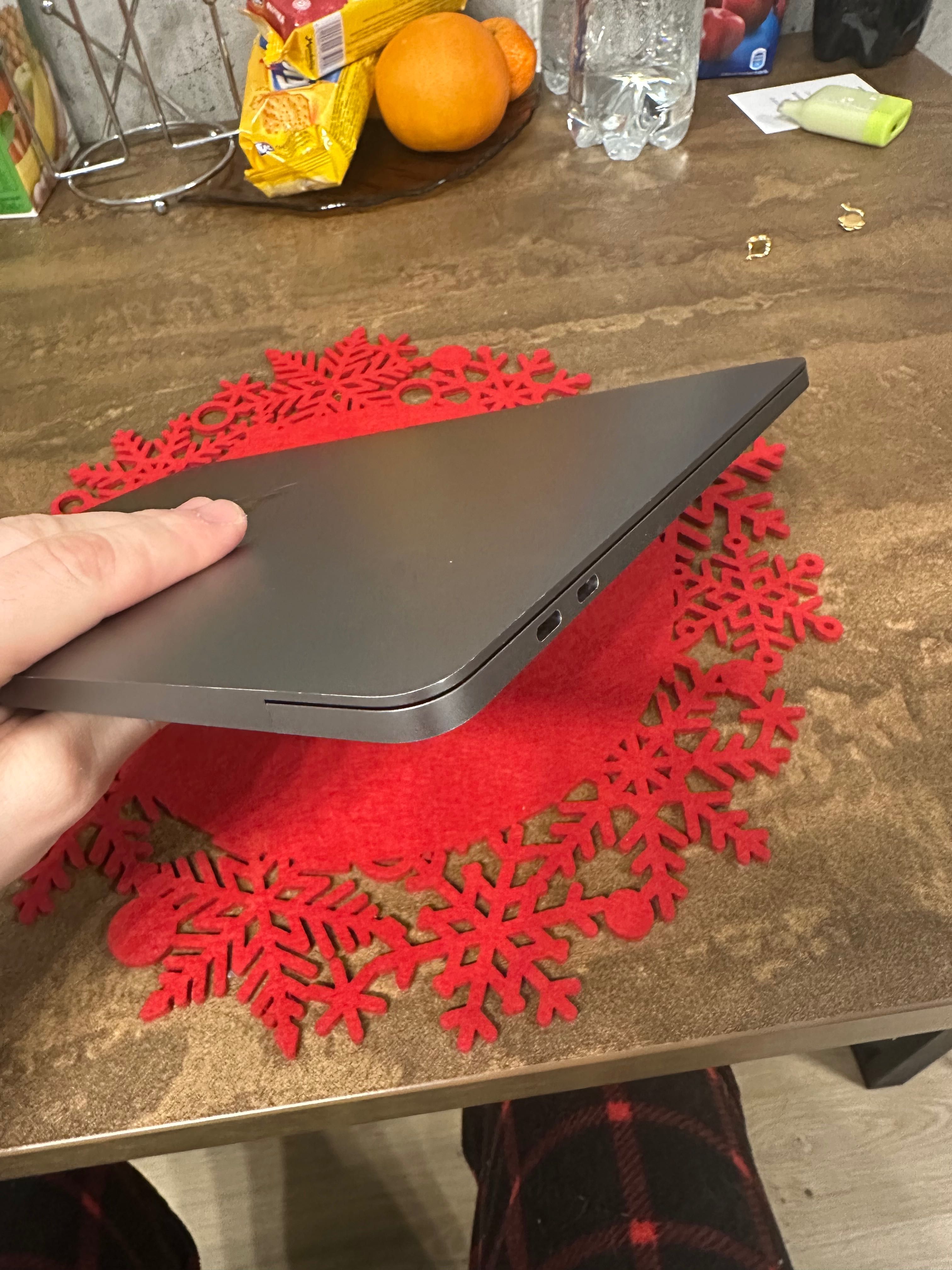 MacBook Pro m2 2022 8/512