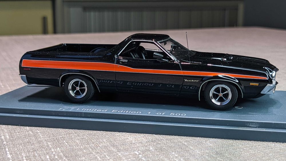 1:43 Ford Ranchero GT Black 1972 American Excellence / Neo Models