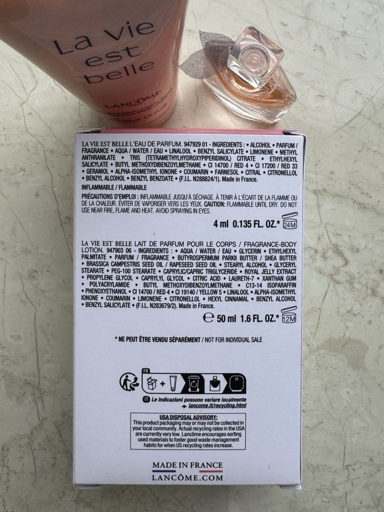 Оригінальний подарунковий набір lancome la vie est belle