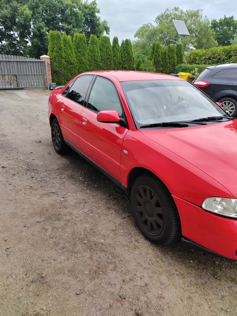 Audi A4 B5 1.8 benzyna