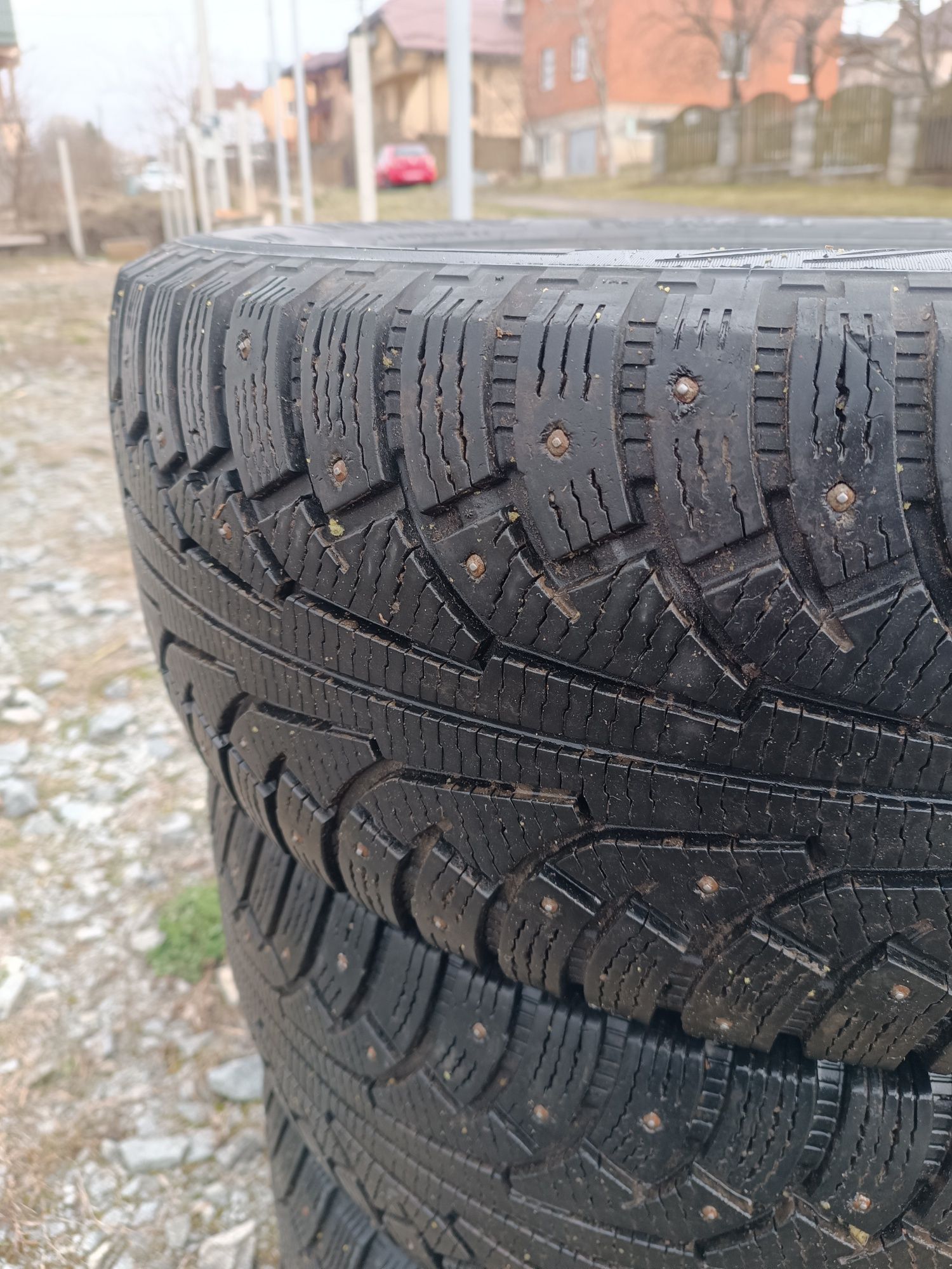 Шини Nokian 265/65/r17 зима