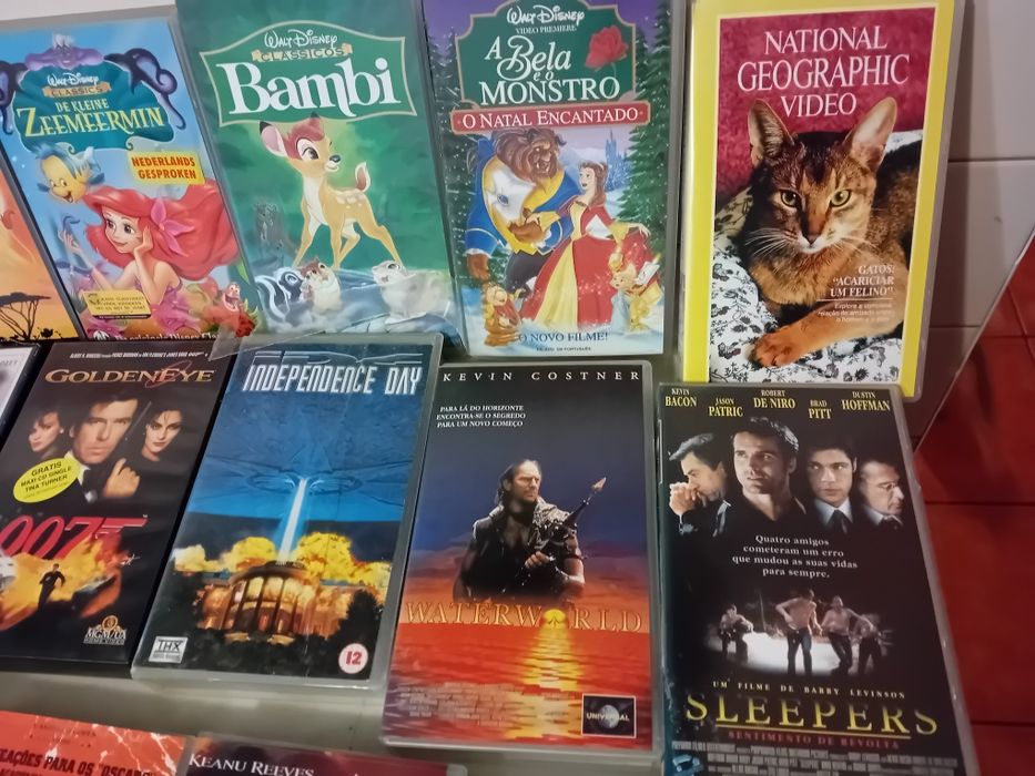 Conjunto de 28 Cassetes Vhs Diversas