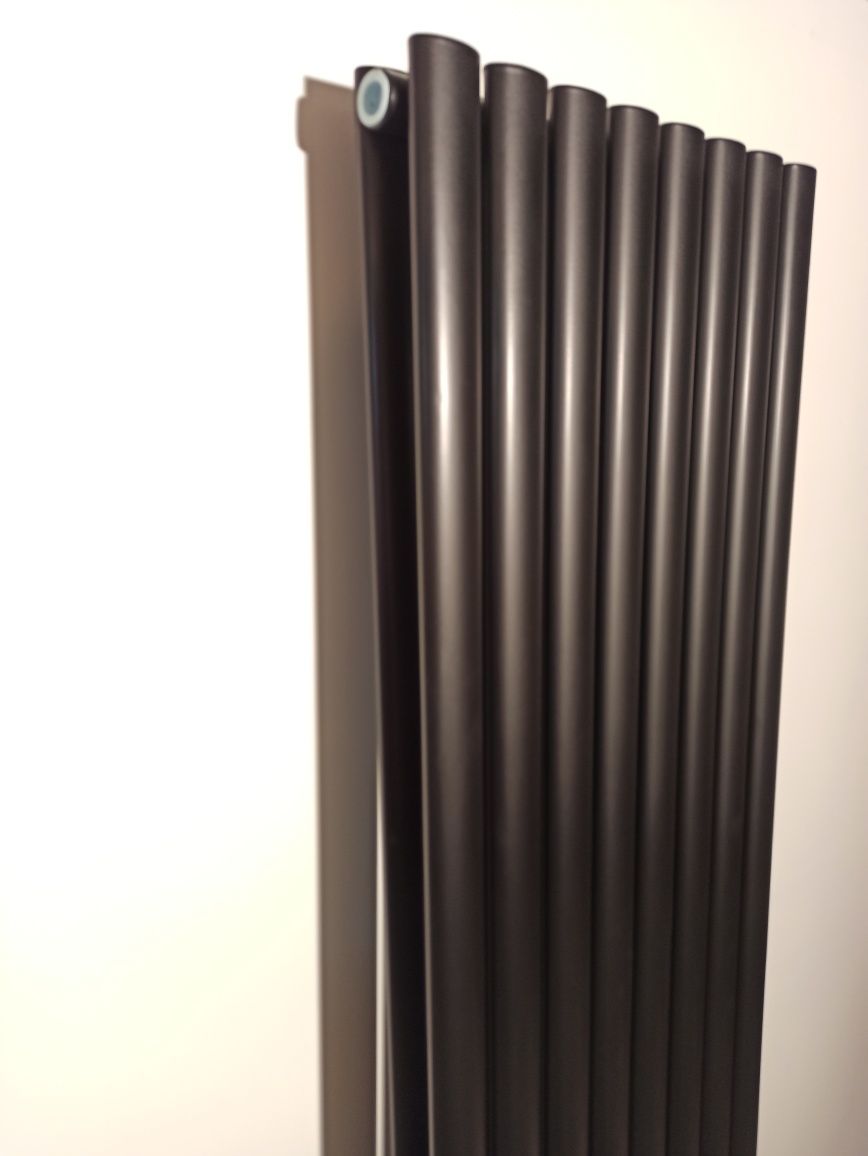 Grzejnik dekoracyjny Rene 180x48 1850 wat -50% czarny