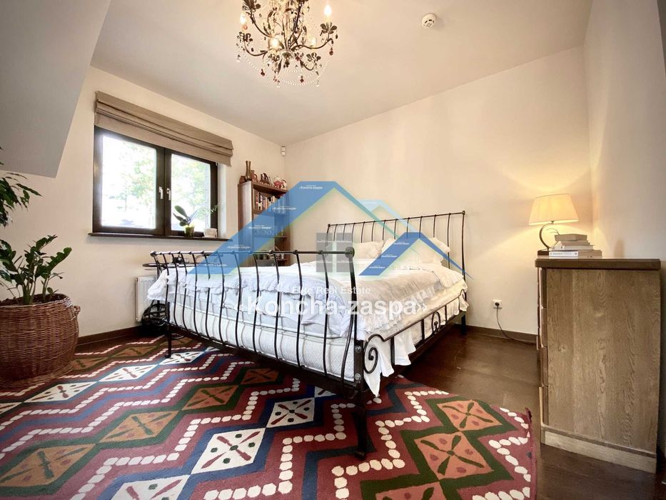 Дом в клубном КГ с бассейном. Козин. Конча Заспа