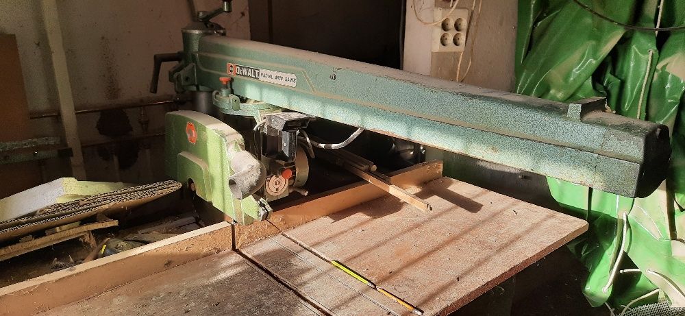 Máquina Radial DeWalt