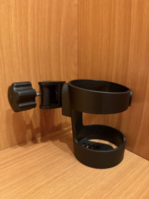 Універсальний підстаканник для коляски, що обертається на 360°