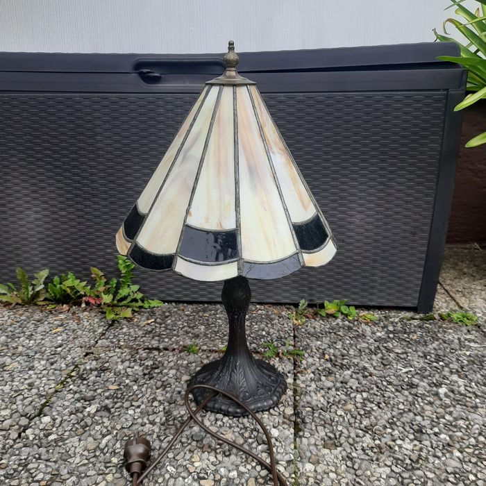 Lampa na biurko szafkę nocna