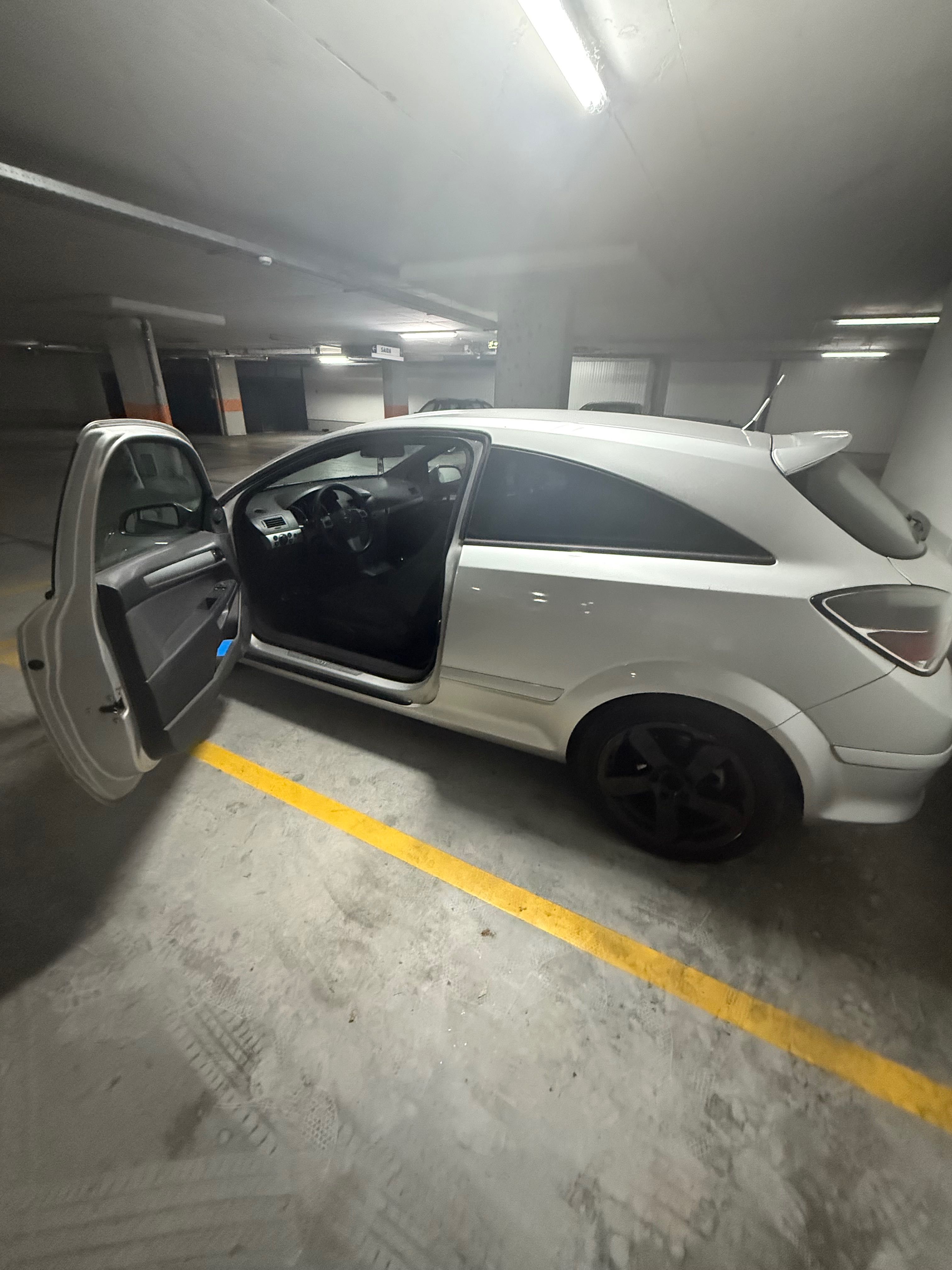 Opel Astra GTC 1.6