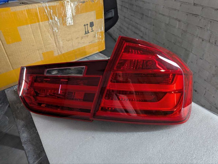 Задний правый фонарь BMW 3 F30 дорестайлинг