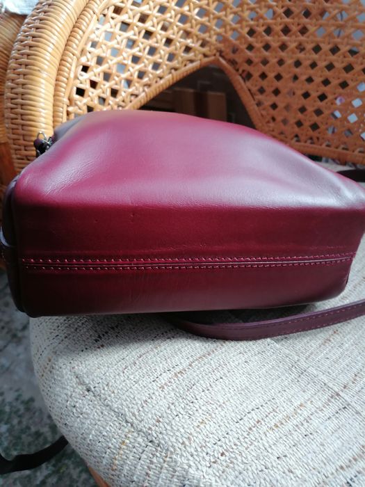 Torebka damska   firmy Vezze - skóra naturalna - kolor  wiśniowy.