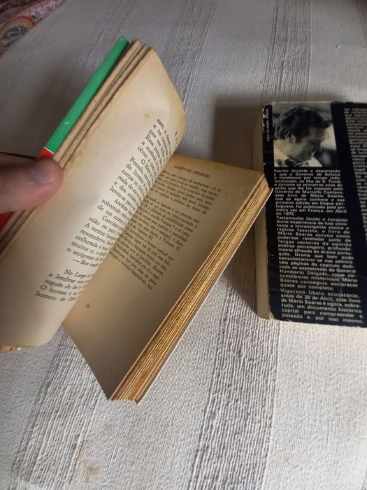 Política portuguesa três livros