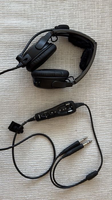 Bose A20 Bluetooth Aviation Headset