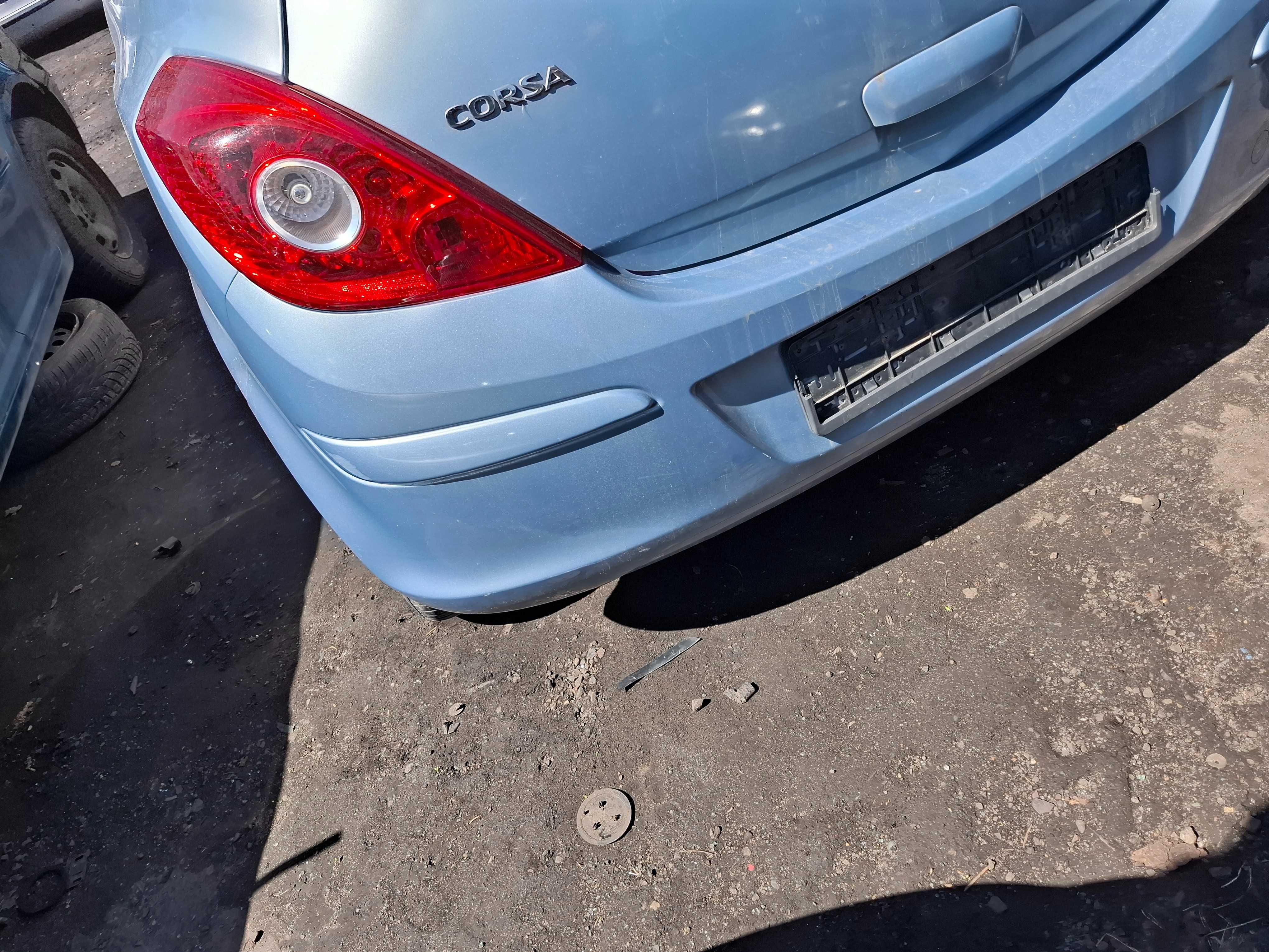 Zderzak tył tylni Opel Corsa D 3 drzwi Z21C