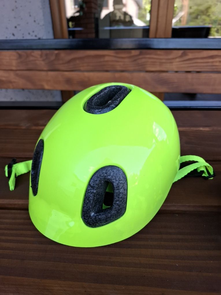 Kask rowerowy dla dziecka.