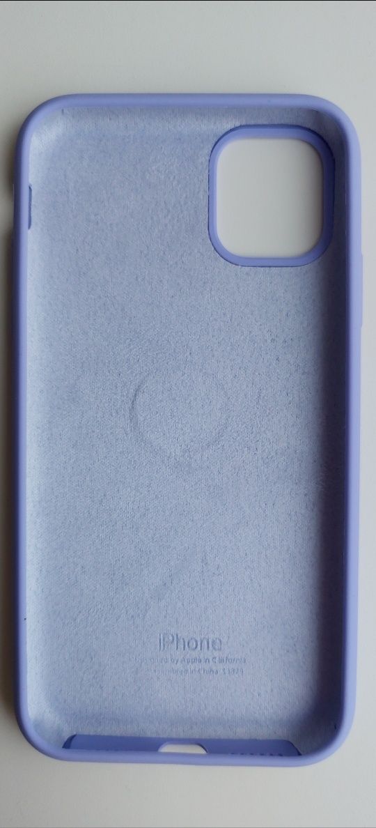 челох силиконовый Айфон 11. Soft-touhc покрытие. Низ закрытый