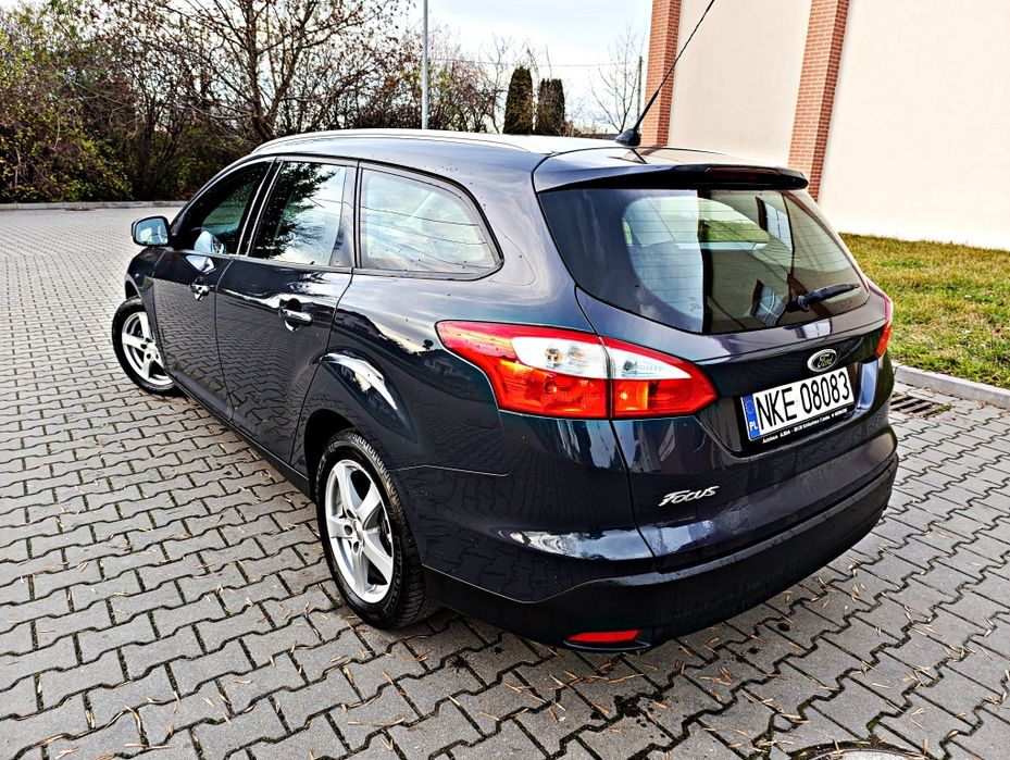 *Ford Focus*1.6 benzyna*2011r.*SUPER stan*