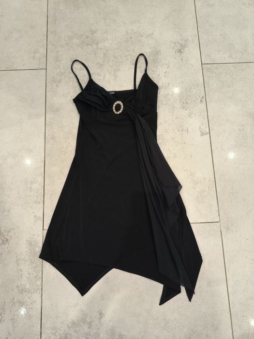 Czarna sukienka do kolan rozmiar M/L