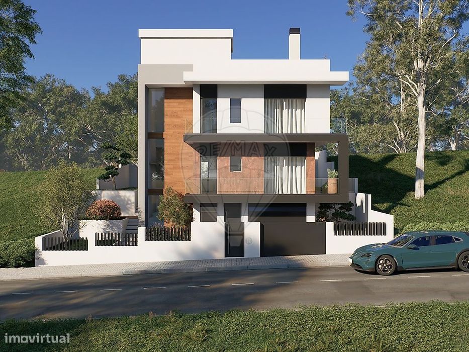 Moradia T4 para venda