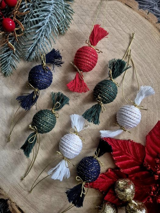 Cukierek zawieszka na choinkę ze sznurka