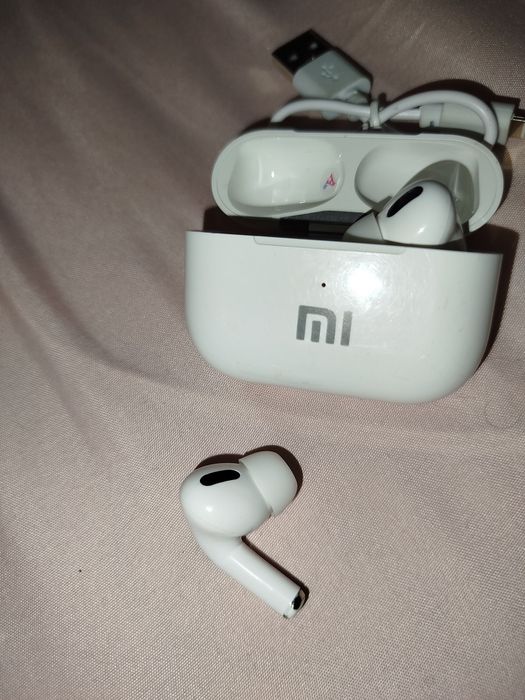 Продаю навушники Xiaomi