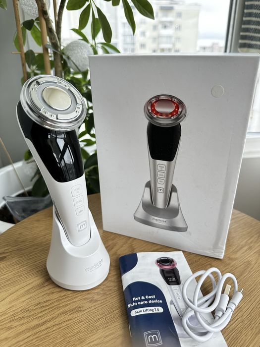 Мікрострумовий RF масажер для обличчя Medica+