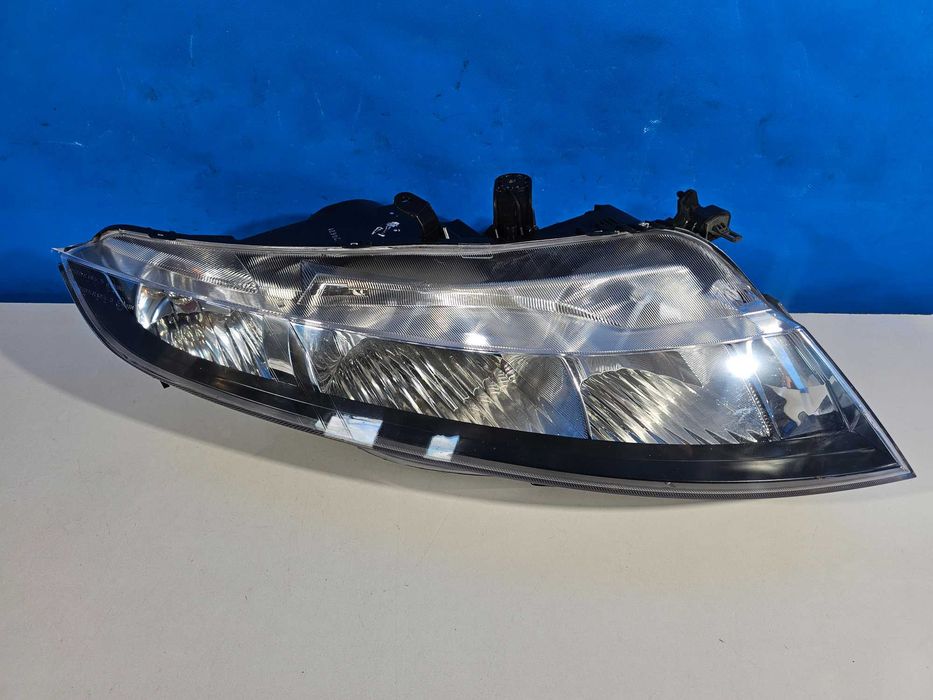 Honda Civic VIII 8 Ufo Lampa Przód Przednia Prawa H1 EUROPA Stan BDB