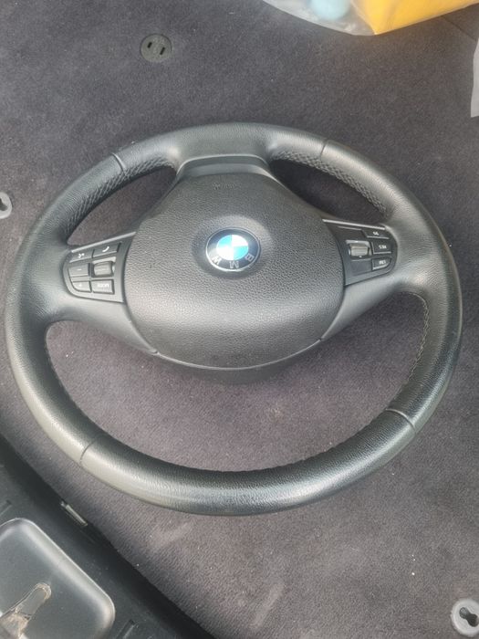 Vendo volante BMW multifunções compatível série 3,4,5