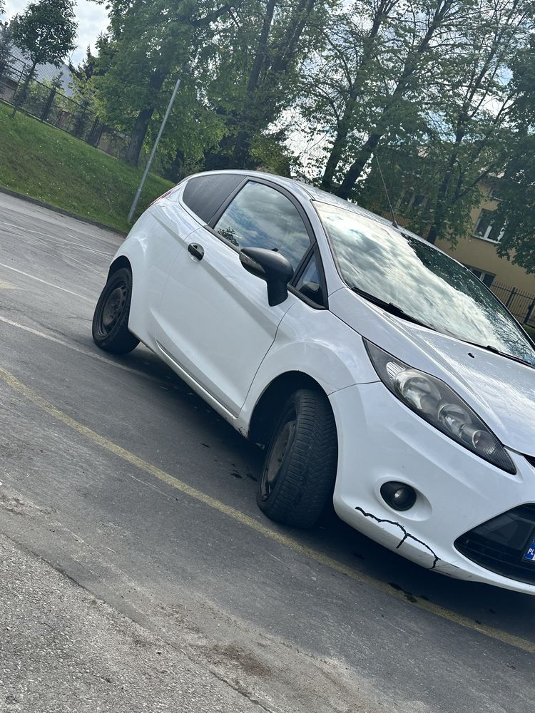 Ford Fiesta  1.242cm Van