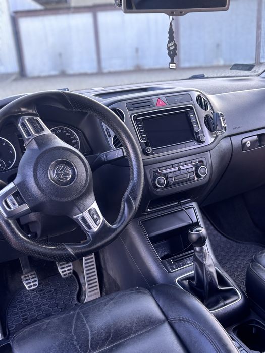 VW  Tiguan 2.0 TDI R-Line