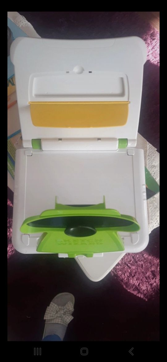 Projektor do odrysowywania wszystkiego 2D, 3D Crayola