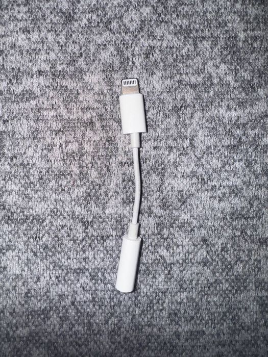 Оригинальный адаптер Apple Lightning to 3.5mm Headphone Jack Adapter