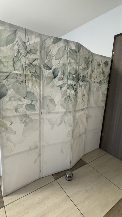 Parawam  pokojowy brama