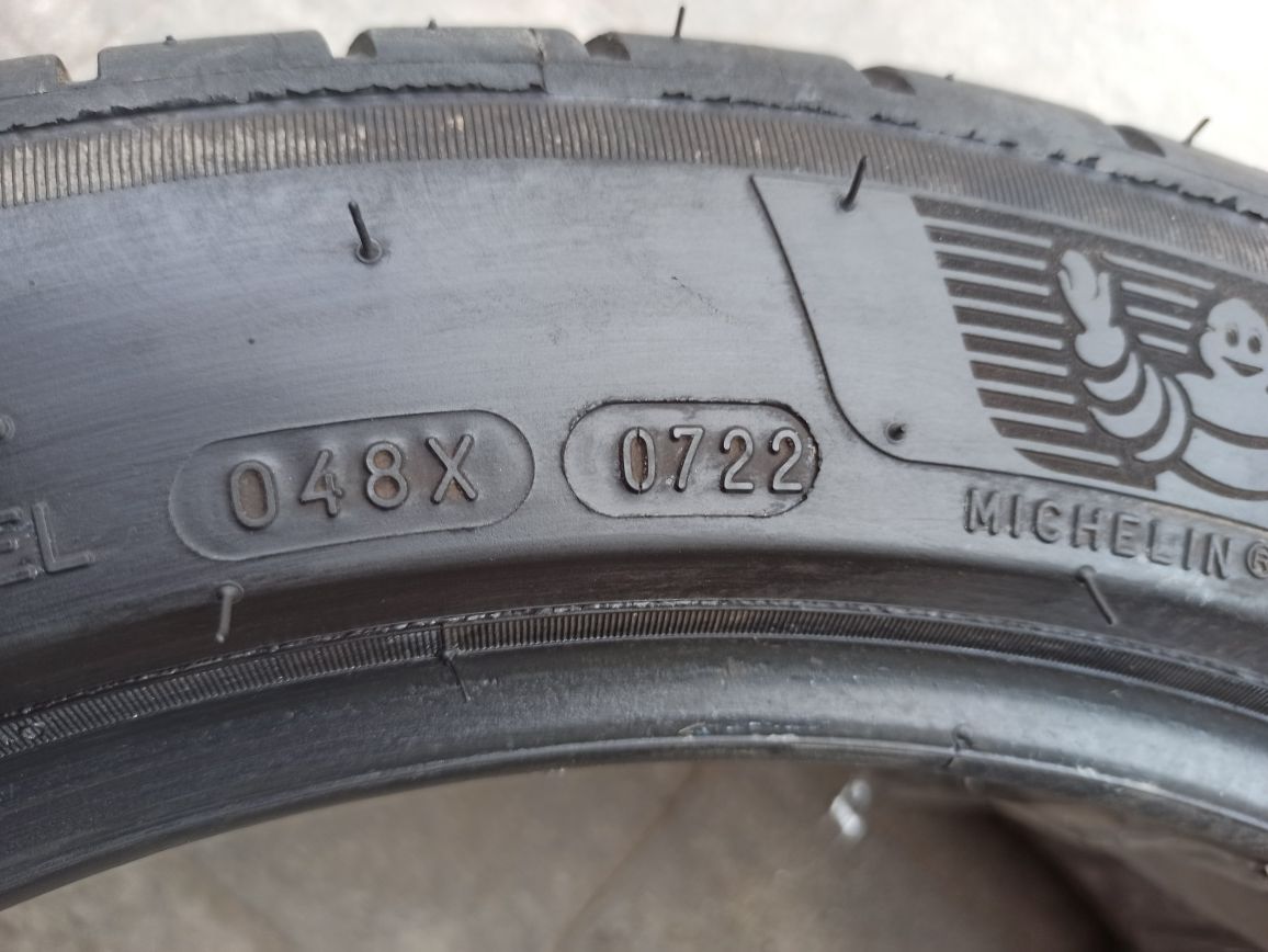 Продам ОДНО колесо 235/45 R18 Michelin Pilot Sport 4