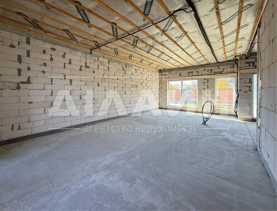 Новий казковий будиночок в гарному районі