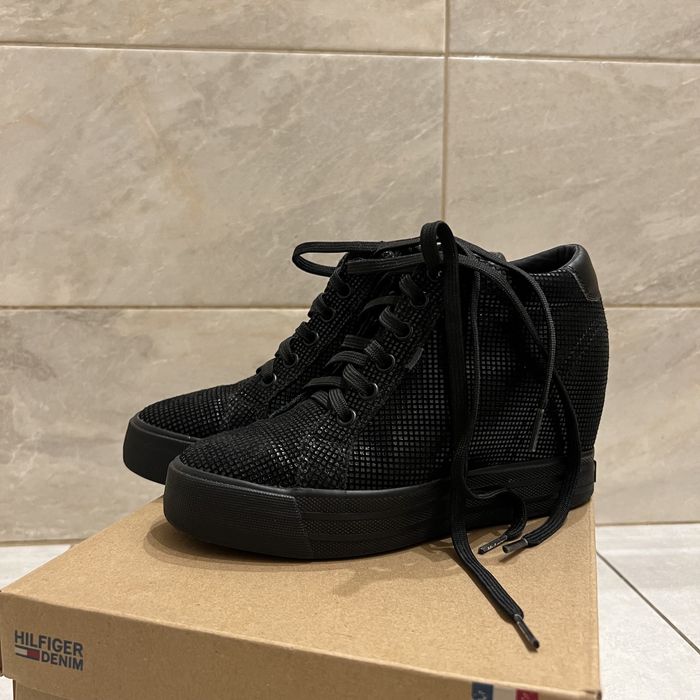 Кроссовки полуботинки женские tommy hilfiger