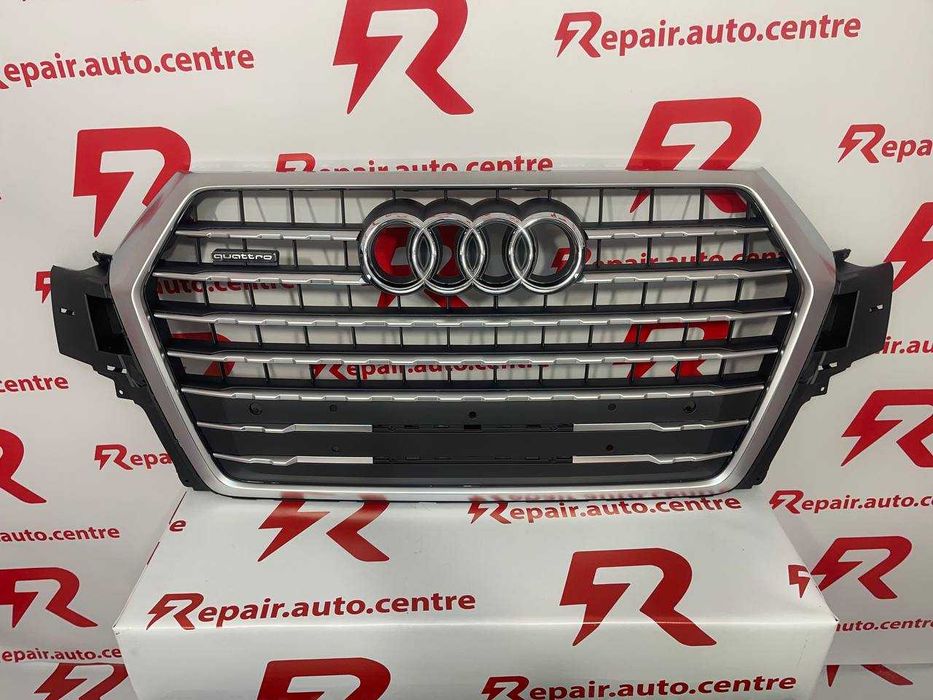Радіаторна решітка Audi Q7 4M  2015-2019 НАЯВНІСТЬ!!!