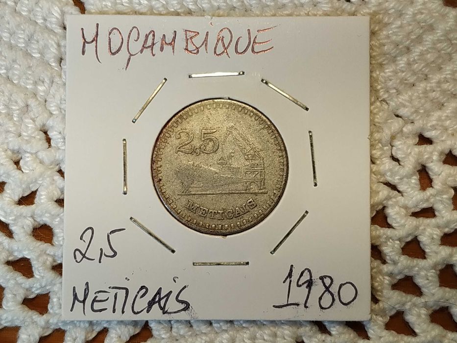 Moçambique - moeda de 2,5 meticais de 1980