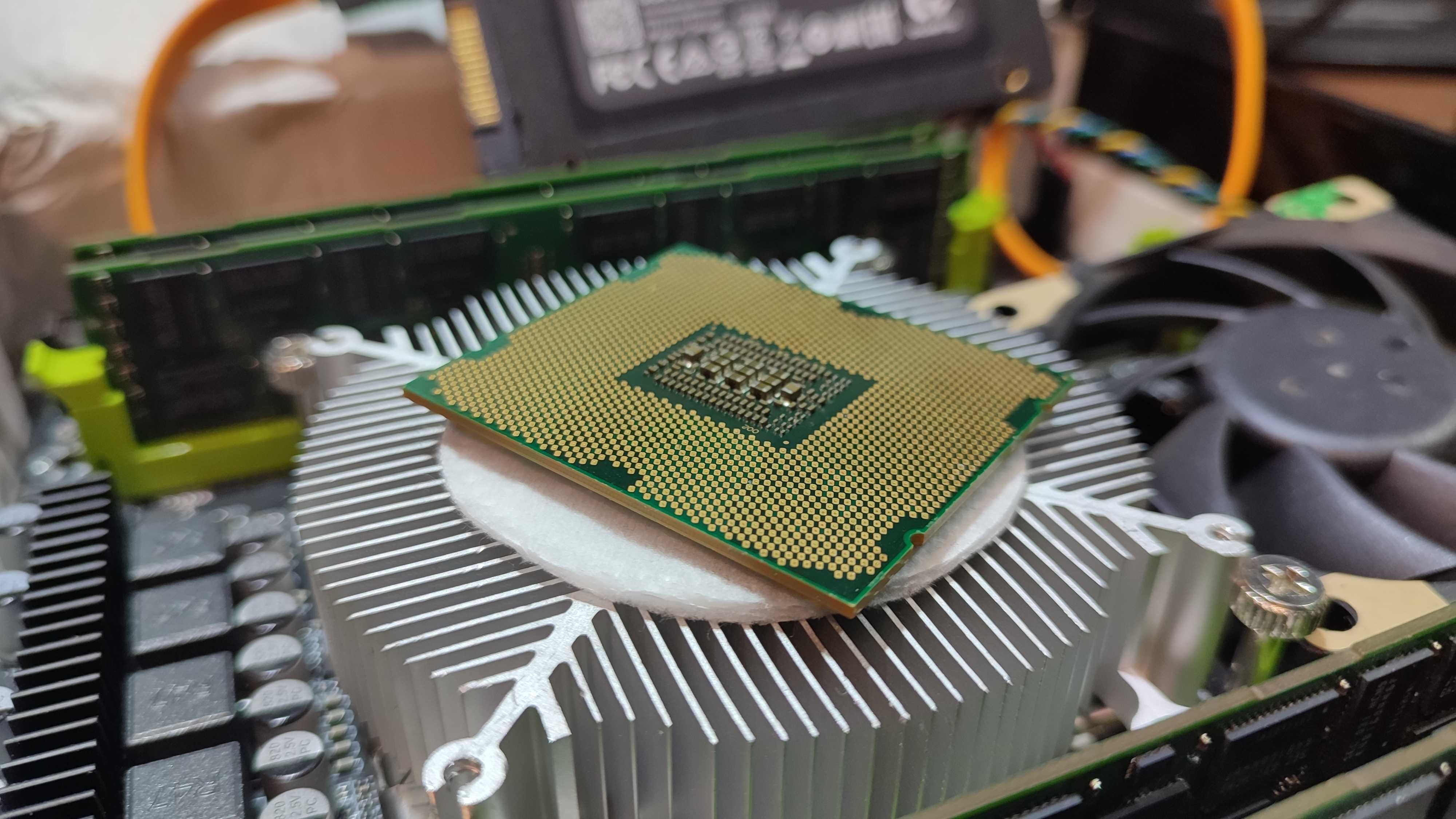 intel core i7 3930k (6 ядер, 12 потоков) unlocked