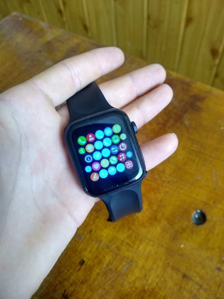 смарт годинник, 9 серії по типу apple watch