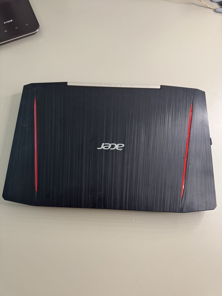 Laptop msi GTX1050 16gb ram i5-7300HQ