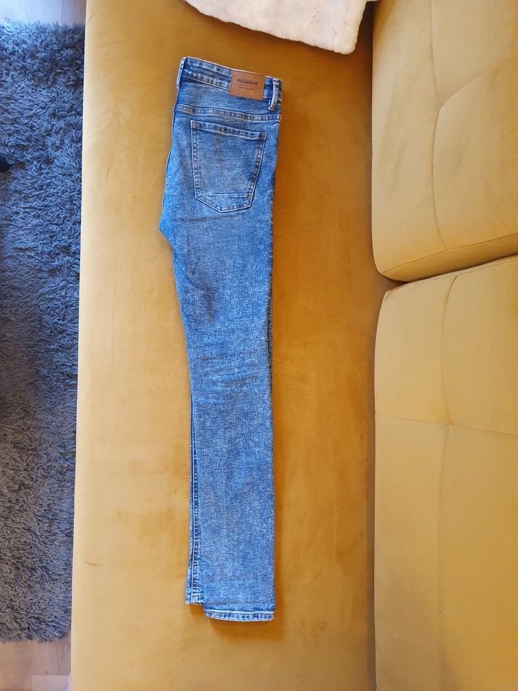 Męskie jeansy skinny fit rurki Pull&Bear