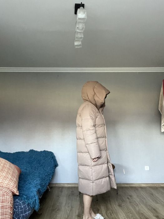 Пуховик пальто плащ жіночий зима беж біо пух розмір с