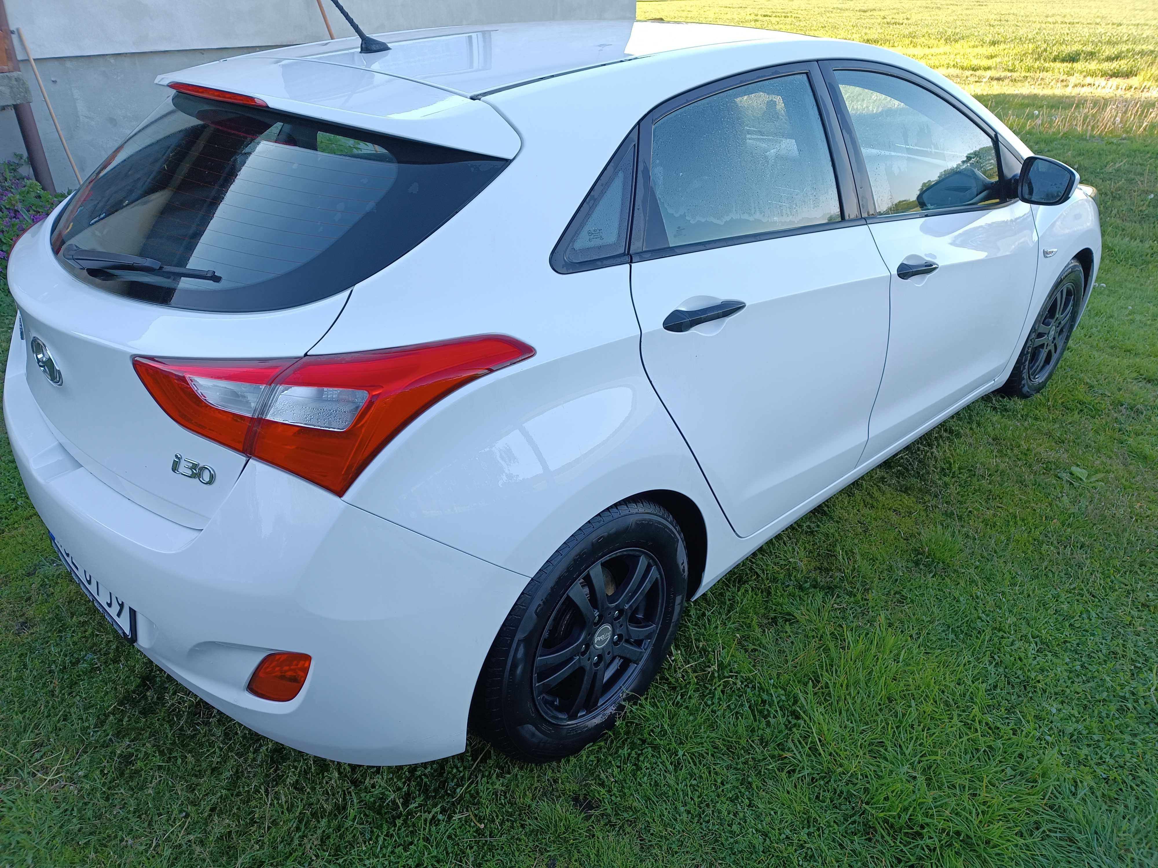 Hyundai i30 1.4 crdi 90 KM 1 właściciel w Polsce 2012r.