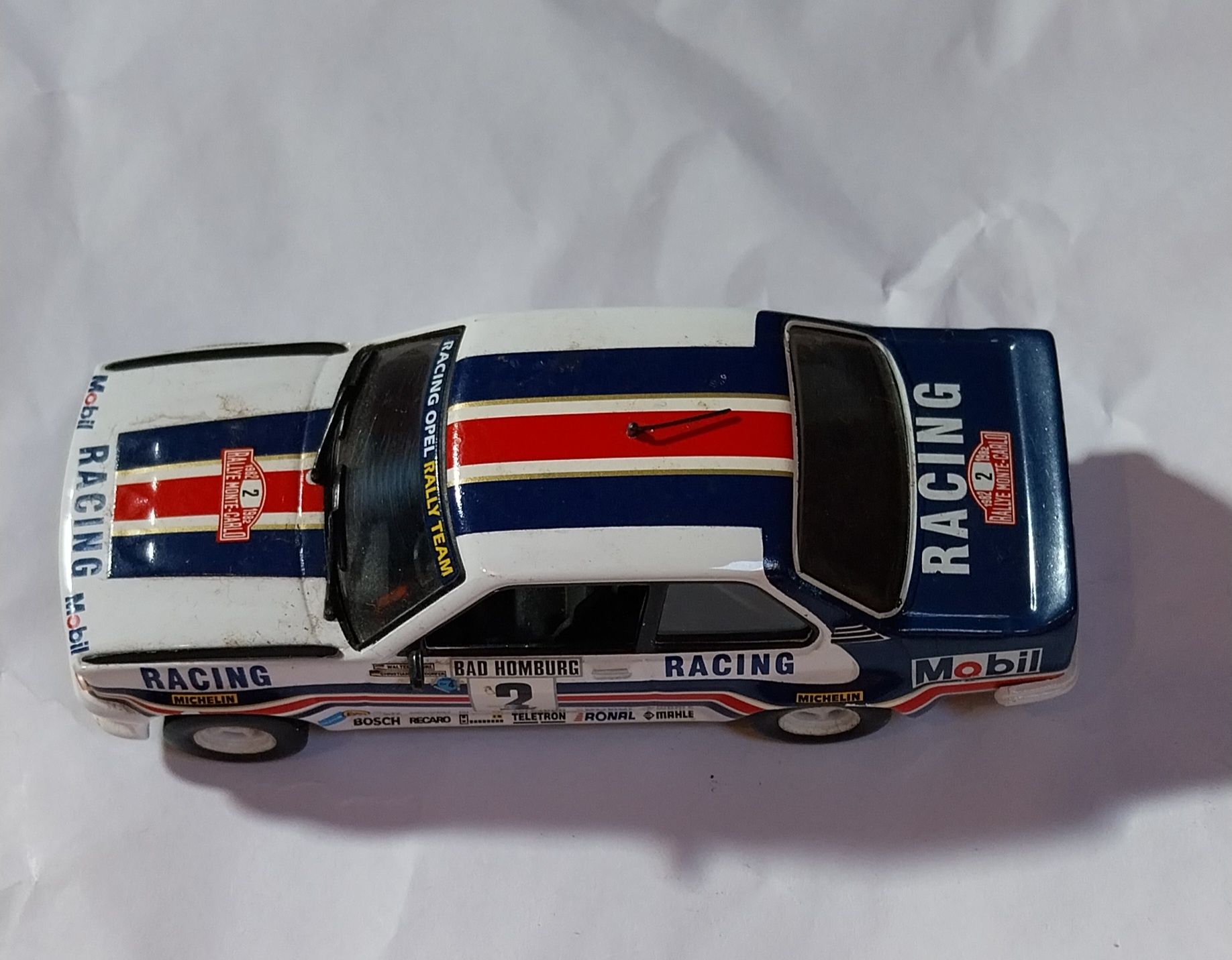 Miniatura Opel Ascona escala 1/43