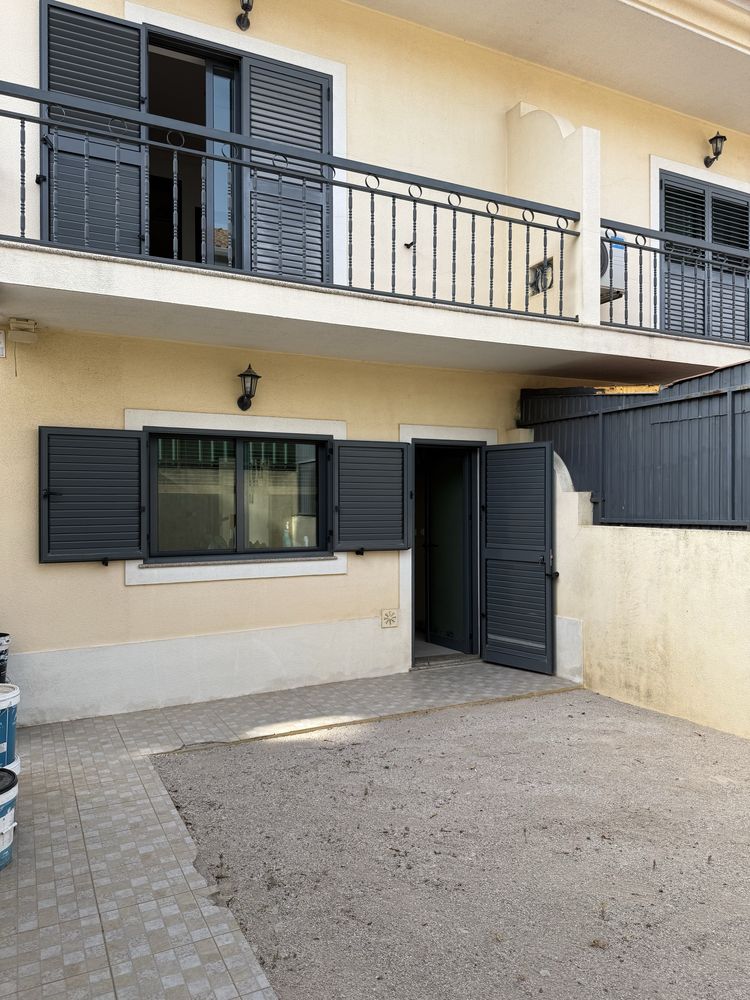 Moradia T3 com garagem na Quinta do Conde (Boa agua I)