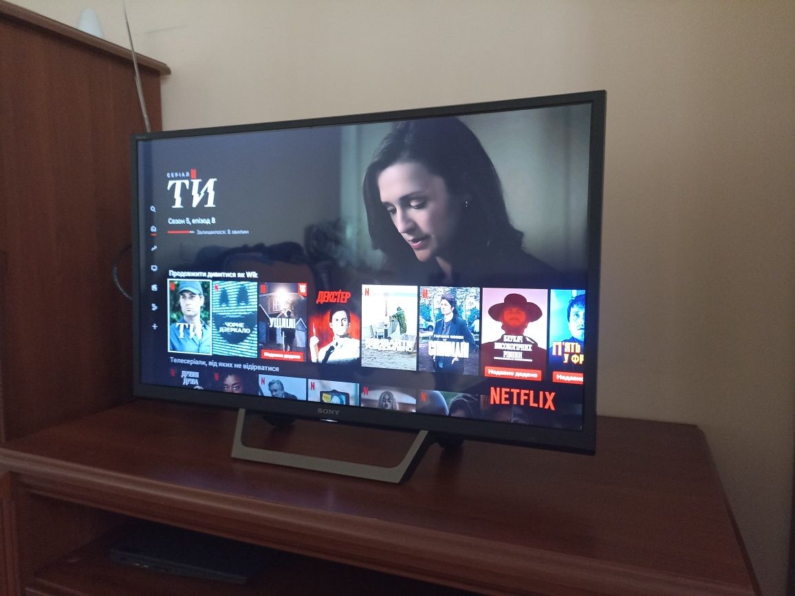 SONY BRAVIA 32" Smart з Німеччини