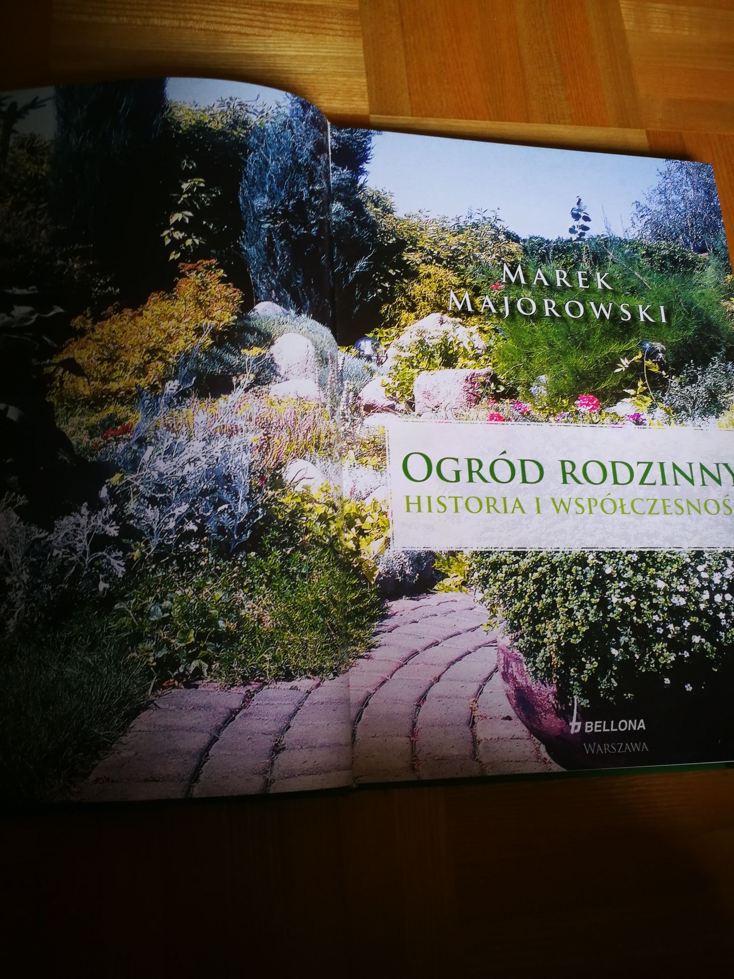 Książka Ogród rodzinny Historia i współczesność Marek Majorowski. Nowa