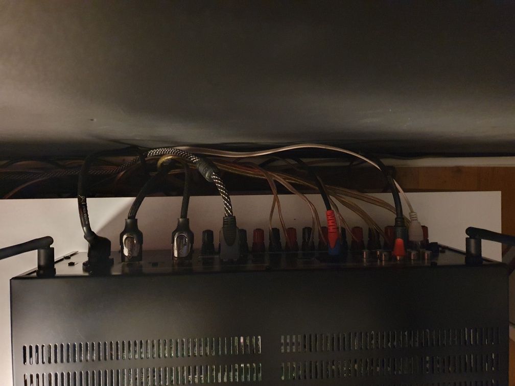 Sprzedam amplituner denon uszkodzony
