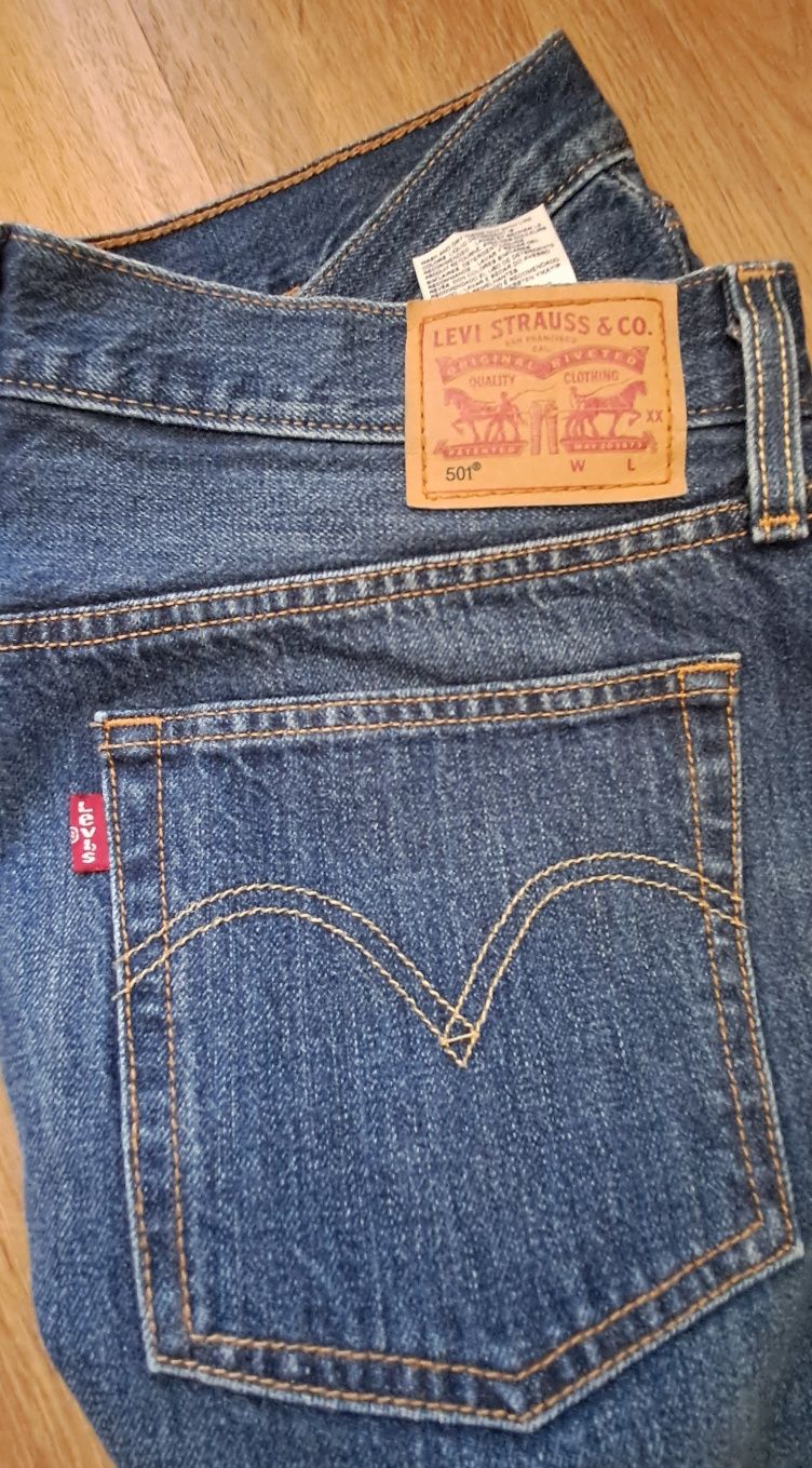 Levis 501 novas sem etiqueta.