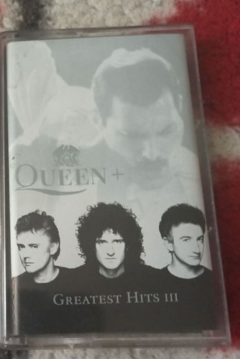 Фірмова ліцензійна аудіокасета Queen "Greatest hits III"